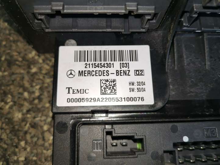 Mercedes-Benz E W211 (2002 - 2009)  2115454301 Блок предохранителей