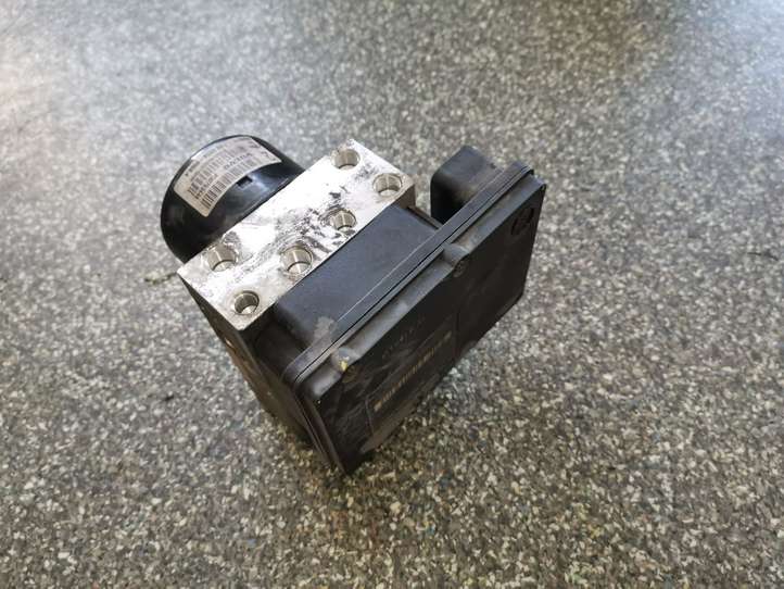 Volvo V70 (2004 - 2007)  30793445 Блок ABS