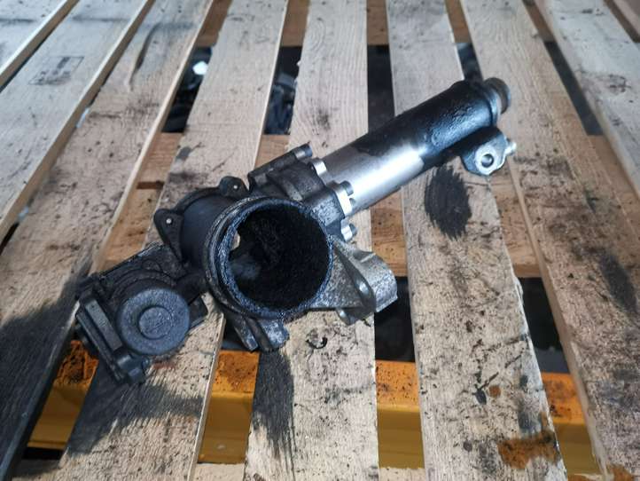 Volvo V70 (2004 - 2007)  30774812 Клапан EGR