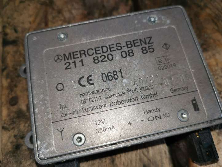 Mercedes-Benz CLK A209,C209 (2002 - 2009)   Усилитель антенны