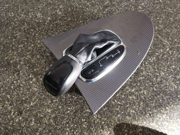 Mercedes-Benz CLK A209,C209 (2002 - 2009)   Отделка рычага переключения передач (кожа, головка)