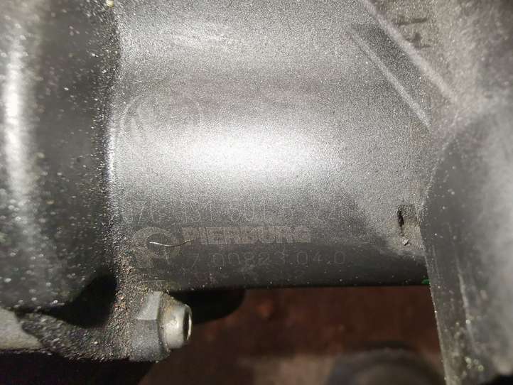 Volkswagen Transporter-Caravelle (2003 - 2009)  700823040 Клапан EGR