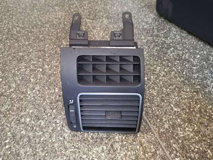 Volkswagen Touran II (2010 - 2016)  1T0819704E Боковая воздушный дефлектор
