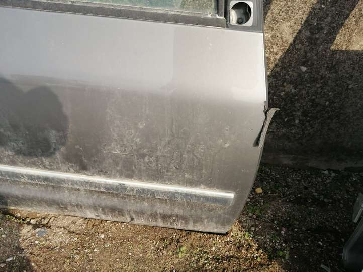 Volkswagen Sharan (2003 - 2010)   Дверь