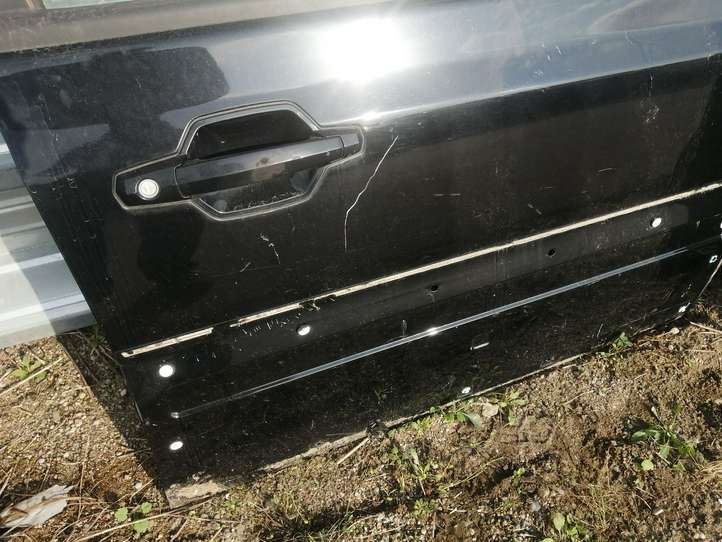 Hyundai Terracan (2004 - 2007)   Дверь