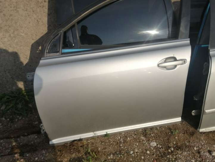 Toyota Avensis T250 (2006 - 2009)   Дверь