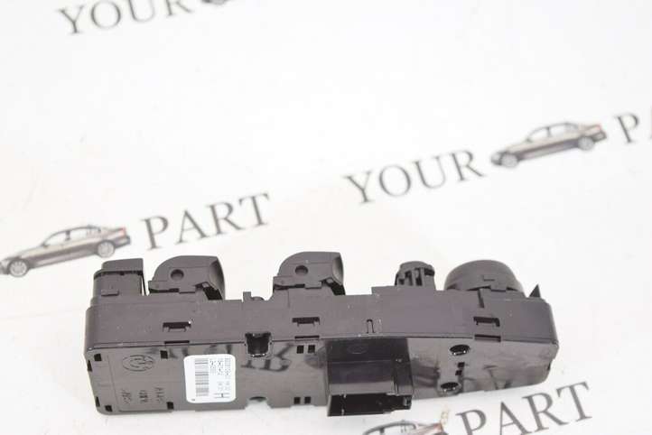 BMW X3 F25 (2010 - 2017)  9208108 Кнопка стеклоподъемников
