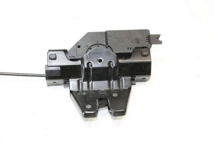BMW 3 E90 E91 (2005 - 2012)  7840617 Замок задней крышки