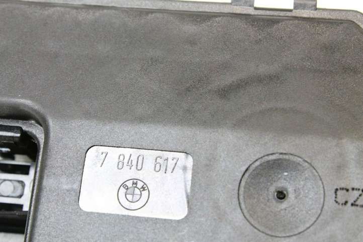BMW 3 E90 E91 (2005 - 2012)  7840617 Замок задней крышки
