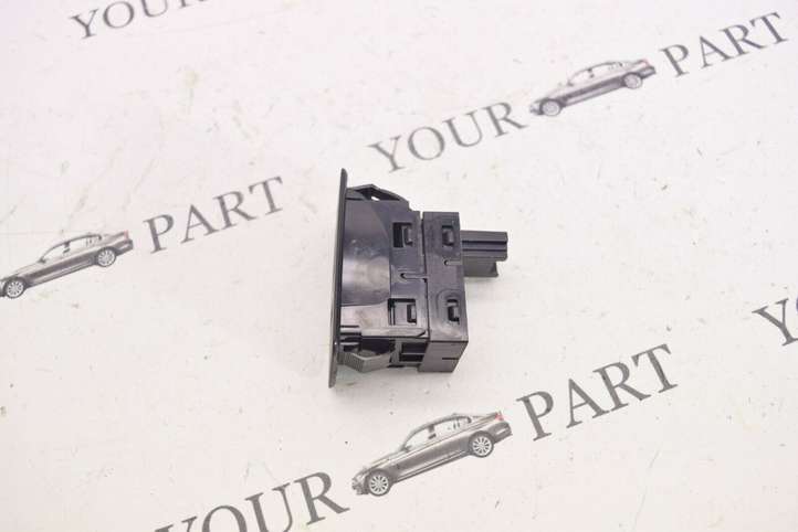 BMW X3 F25 (2010 - 2017)  9202019 Кнопка стеклоподъемников