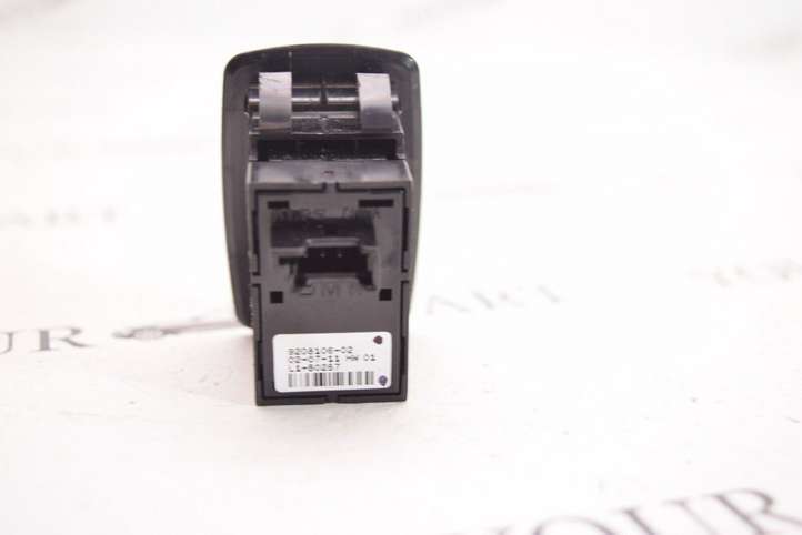 BMW X3 F25 (2010 - 2017)  9208106 Кнопка стеклоподъемников