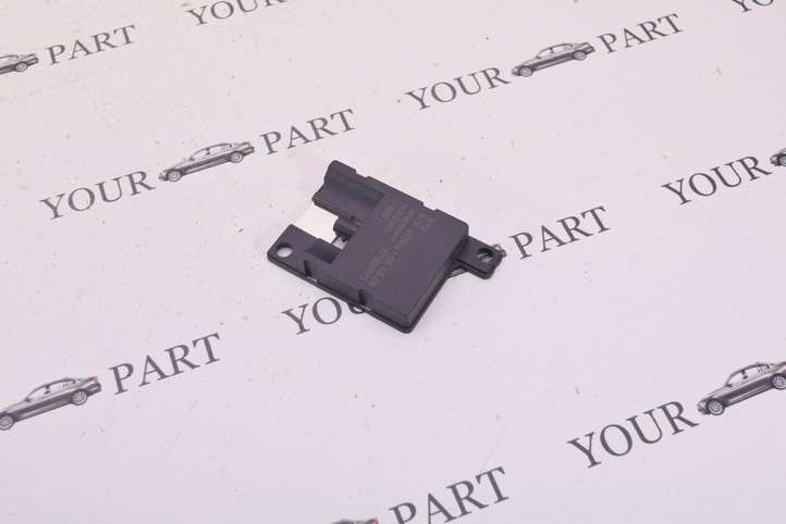 BMW 5 E60 E61 (2004 - 2010)  6928461 Антенна Bluetooth
