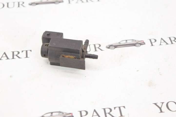 BMW 3 E90 E91 (2005 - 2012)   Клапан EGR