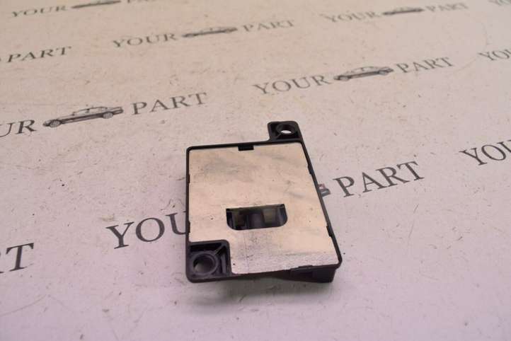 BMW 5 E60 E61 (2004 - 2010)  6928461 Антенна Bluetooth