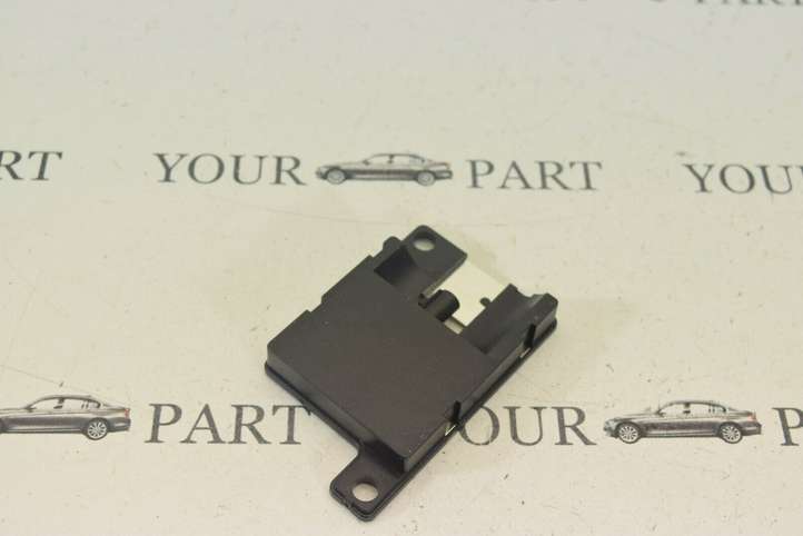 BMW 5 E60 E61 (2004 - 2010)  6928461 Антенна Bluetooth