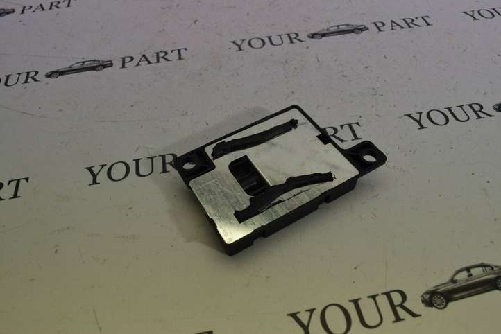 BMW 5 E60 E61 (2004 - 2010)  6928461 Антенна Bluetooth