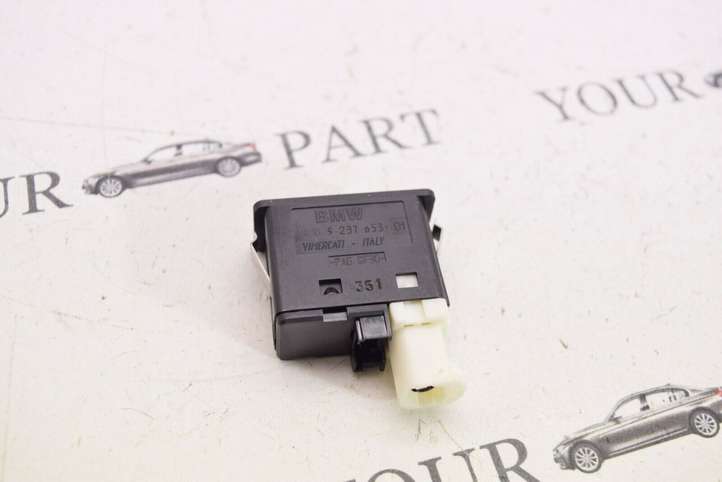 BMW 3 E90 E91 (2005 - 2012)  9237653 Разъем AUX