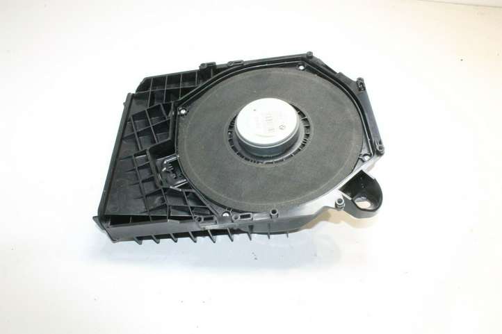 BMW 3 E90 E91 (2005 - 2012)  9143233 Громкоговоритель низкой частоты