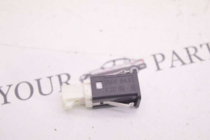 BMW 5 E60 E61 (2004 - 2010)  9237656 Разъем USB