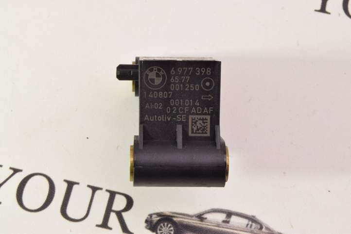 BMW 5 E60 E61 (2004 - 2010)  6977398 Датчик удара надувных подушек