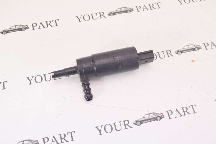 BMW 5 E60 E61 (2004 - 2010)  8377430 Насос оконной жидкости (стекол)