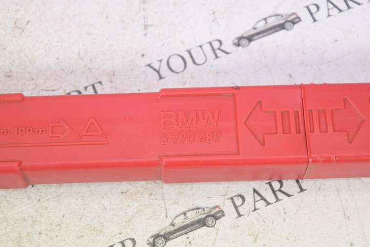 BMW 3 E90 E91 (2005 - 2012)  6770487 Аварийный знак
