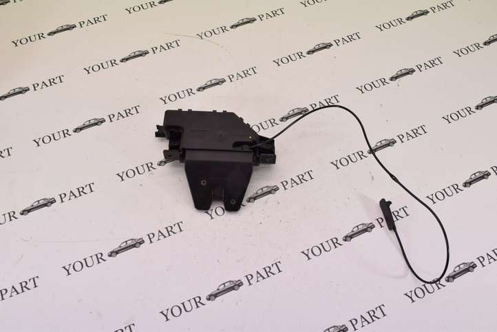 BMW 3 E90 E91 (2005 - 2012)  7840617 Замок задней крышки