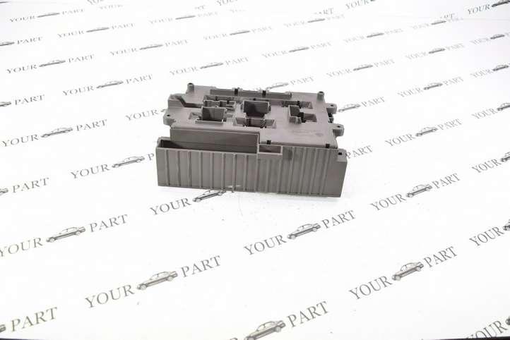 BMW 3 E90 E91 (2005 - 2012)  9119446 Ящик предохранителей (комплект)