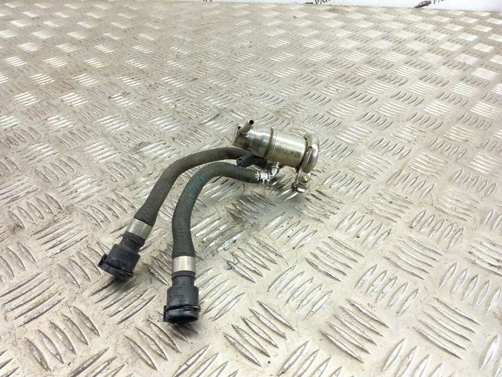 BMW 5 G30 G31 (2016 - )  8580210 AdBlue форсунка