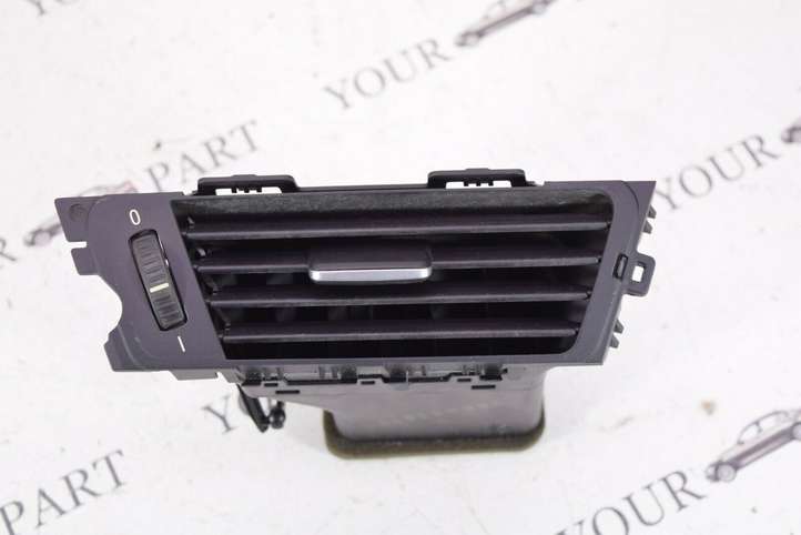 BMW 3 E90 E91 (2005 - 2012)  9130466 Боковая воздушный дефлектор