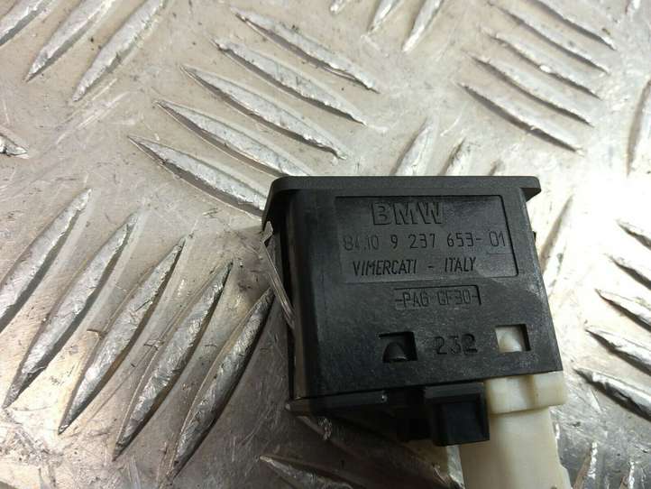 BMW 3 E90 E91 (2005 - 2012)  9237653 Разъем AUX