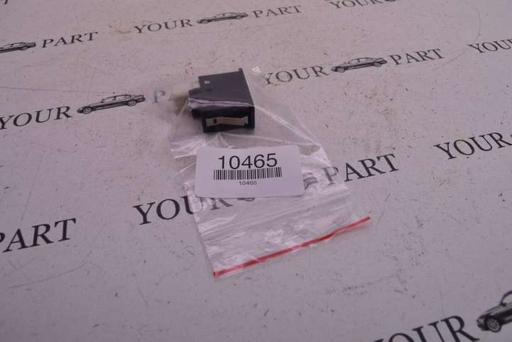 BMW 3 E90 E91 (2005 - 2012)  9237653 Разъем AUX
