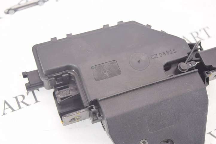 BMW 3 E90 E91 (2005 - 2012)  7840617 Замок задней крышки