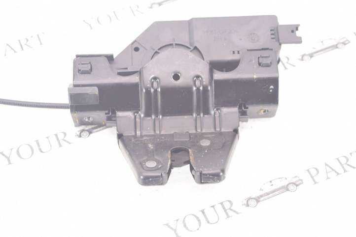 BMW 3 E90 E91 (2005 - 2012)  7840617 Замок задней крышки