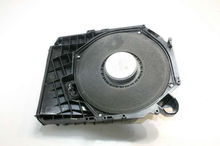 BMW 3 E90 E91 (2005 - 2012)  9143233 Громкоговоритель низкой частоты