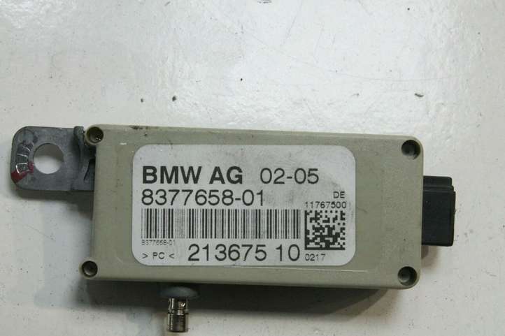 BMW X5 E53 (1999 - 2006)  8377658 Усилитель антенны