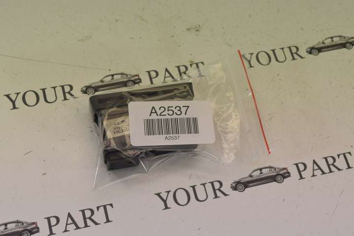 BMW X5 E53 (1999 - 2006)  8368920 Включатель аварийных фонарей