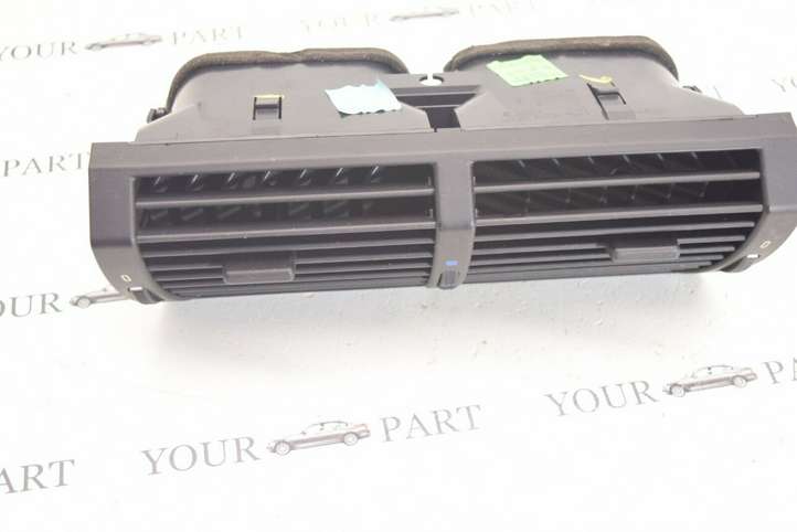 BMW X5 E53 (1999 - 2006)  8402221 Центральный дефлектор