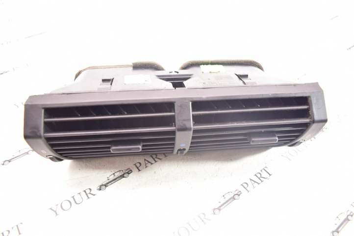 BMW X5 E53 (1999 - 2006)  8402221 Центральный дефлектор