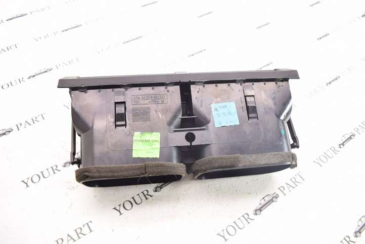 BMW X5 E53 (1999 - 2006)  8402221 Центральный дефлектор