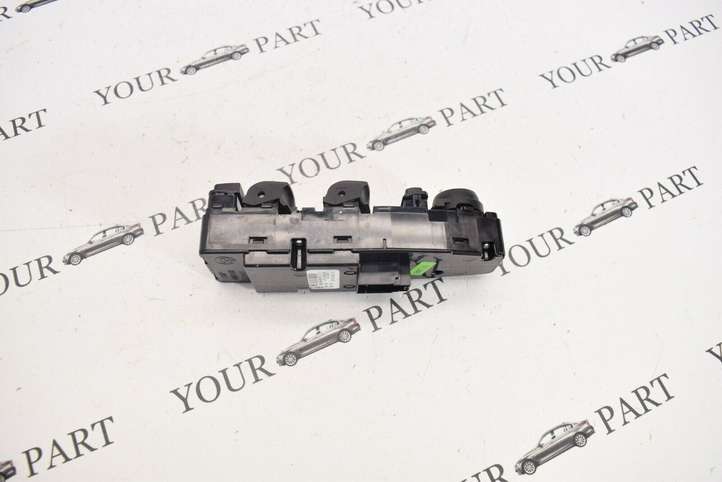 BMW 5 F10 F11 (2009 - 2016)  9179913 Кнопка стеклоподъемников