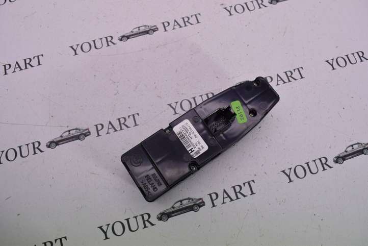 BMW 5 F10 F11 (2009 - 2016)  9179913 Кнопка стеклоподъемников