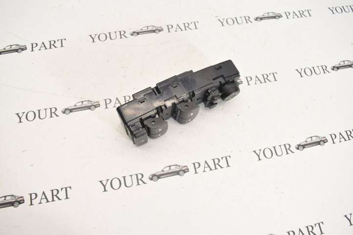 BMW 5 F10 F11 (2009 - 2016)  9179913 Кнопка стеклоподъемников
