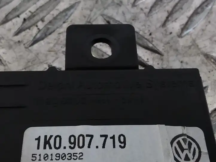 Volkswagen Golf V (2003 - 2009) 1K0907719 Блок управления сигнализацией — фото 3
