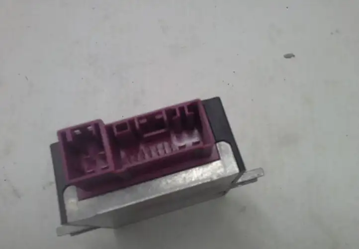 BMW X3 F25 (2010 - 2017)  7301554 Блок управления топливного насоса