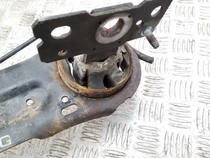 Ford Mondeo MK IV (2007 - 2014)   Задний поворотный кулак (ступица, цапфа)