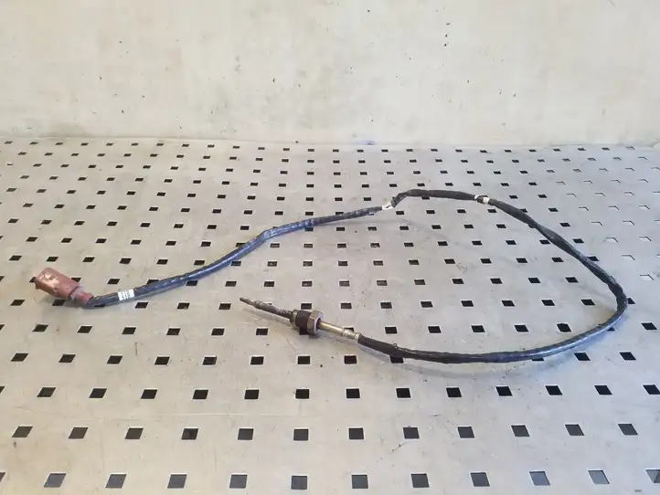 Volkswagen PASSAT B8 (2015 - )  04L906088DA Датчик температуры выхлопного газа