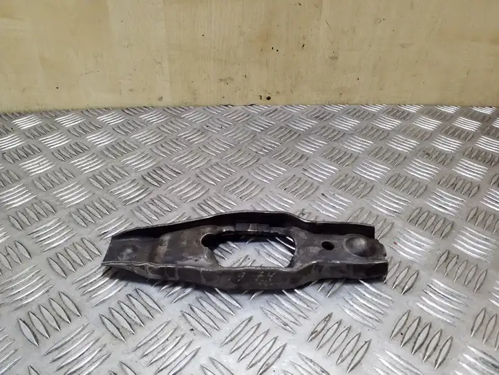 Volkswagen Golf IV (1998 - 2005)   Рычаг / вилка