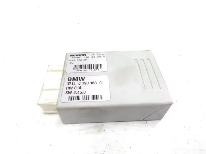 BMW X5 E70 (2006 - 2013) 6793163 Блок управления пневмоподвеской — фото 2