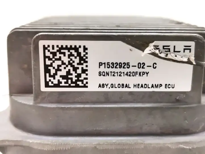 Tesla Model 3 (2017 - 2023) 1532925-02-C Блок розжига ксенона — фото 3